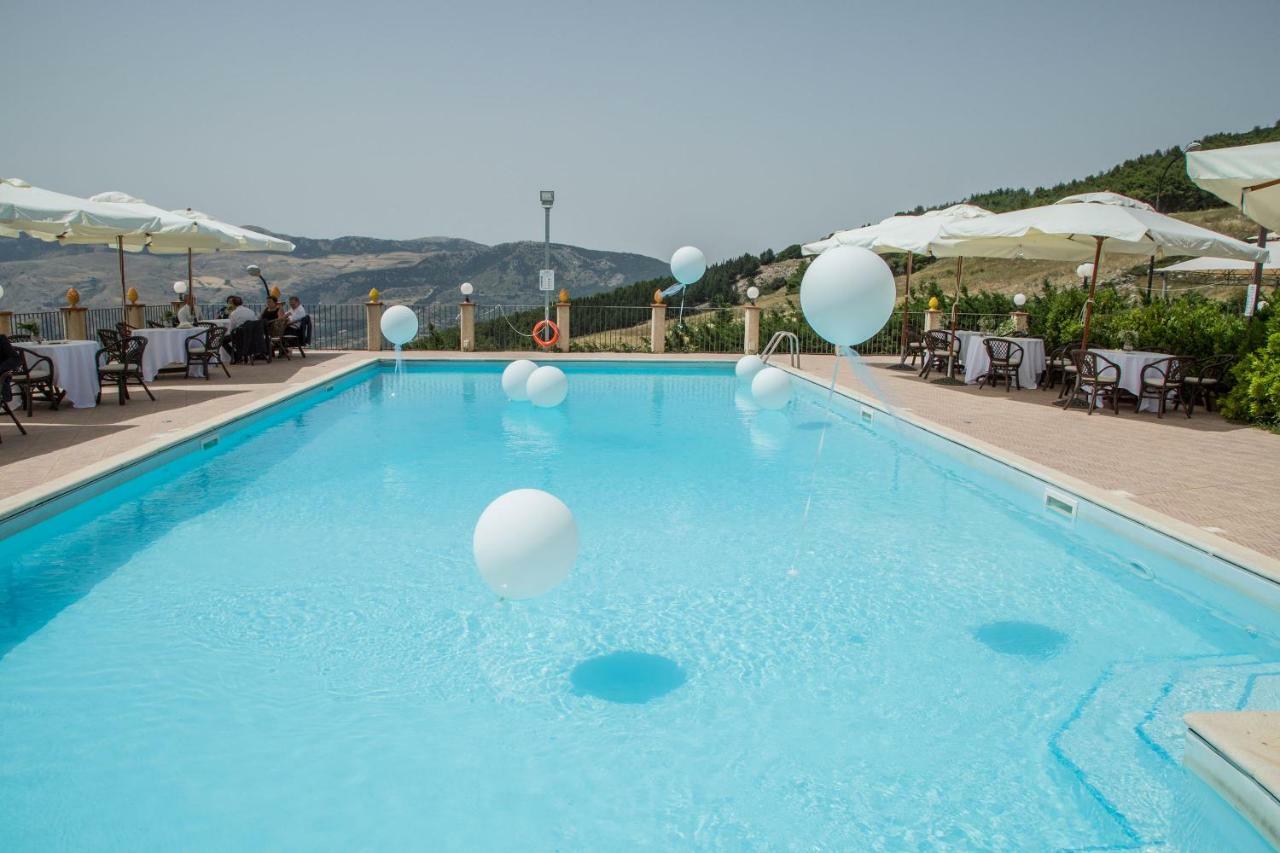 Pigna D'Oro Country Hotel Santo Stefano Quisquina Exteriér fotografie