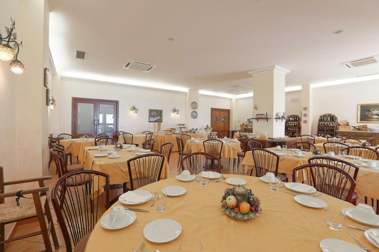 Pigna D'Oro Country Hotel Santo Stefano Quisquina Exteriér fotografie